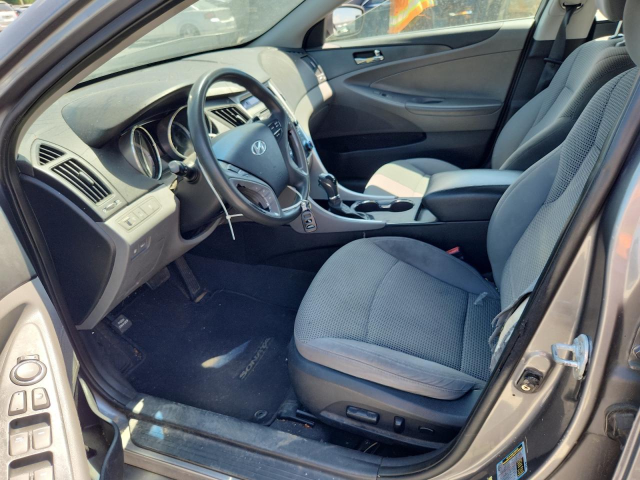 2011 HYUNDAI SONATA