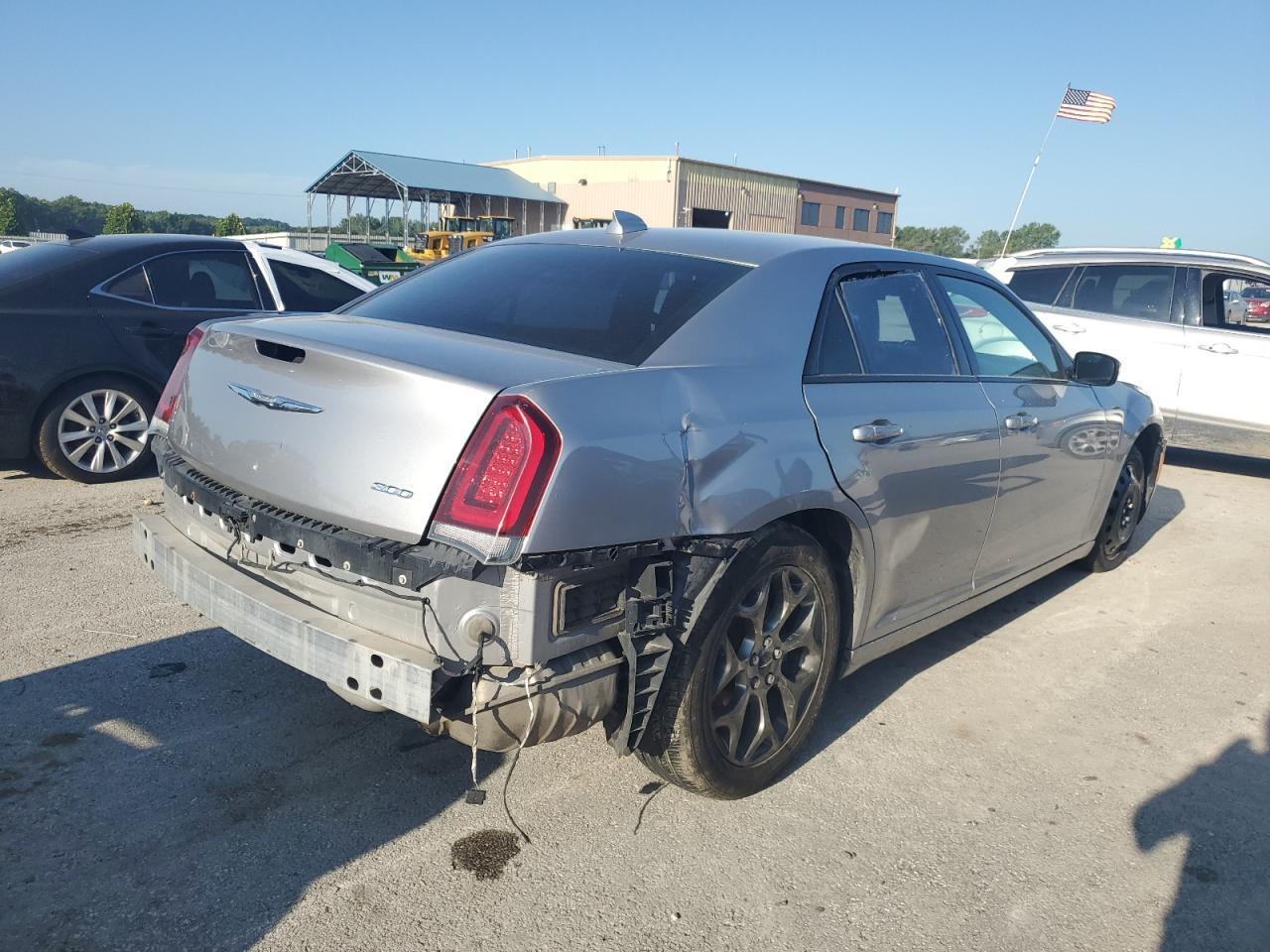 2016 CHRYSLER 300