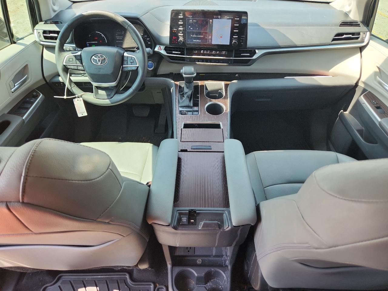 2023 TOYOTA SIENNA