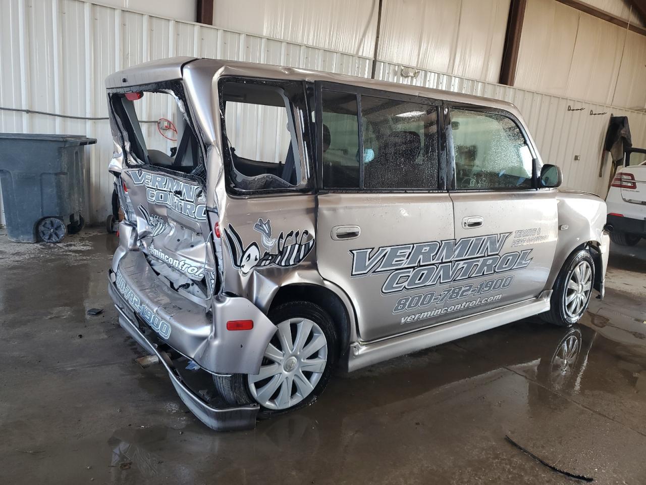 2005 TOYOTA SCION