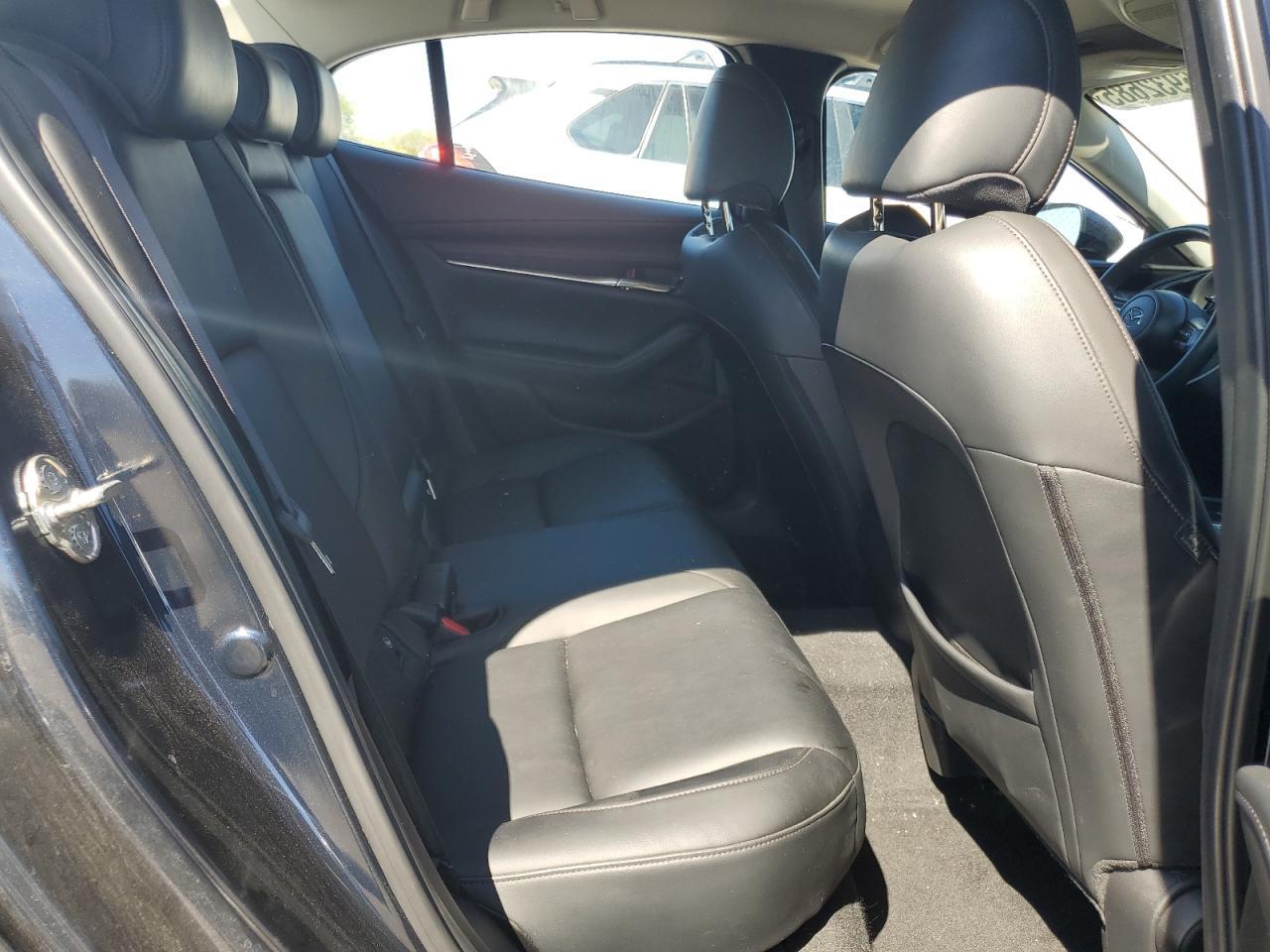 2019 MAZDA 3