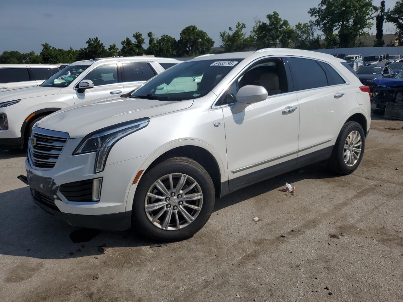 2017 CADILLAC XT5