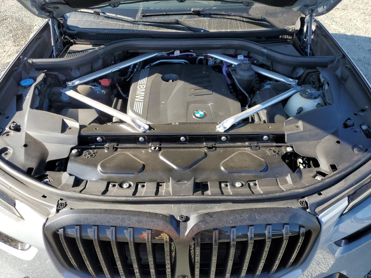 2025 BMW X7