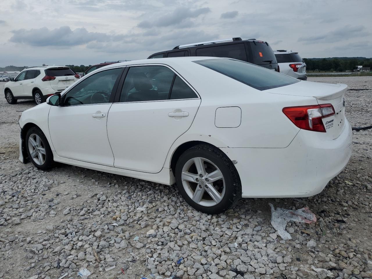 2014 TOYOTA CAMRY