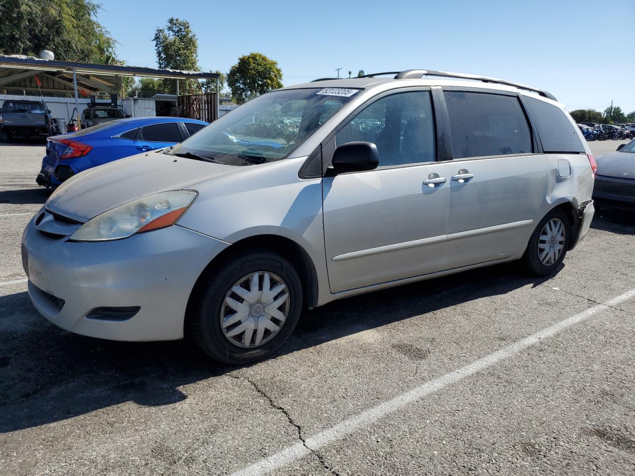2009 TOYOTA SIENNA