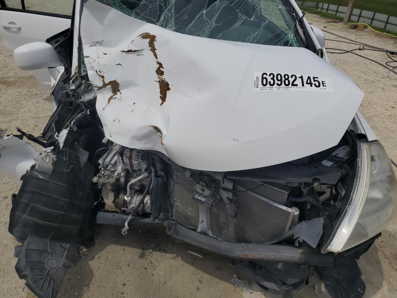 2011 NISSAN VERSA