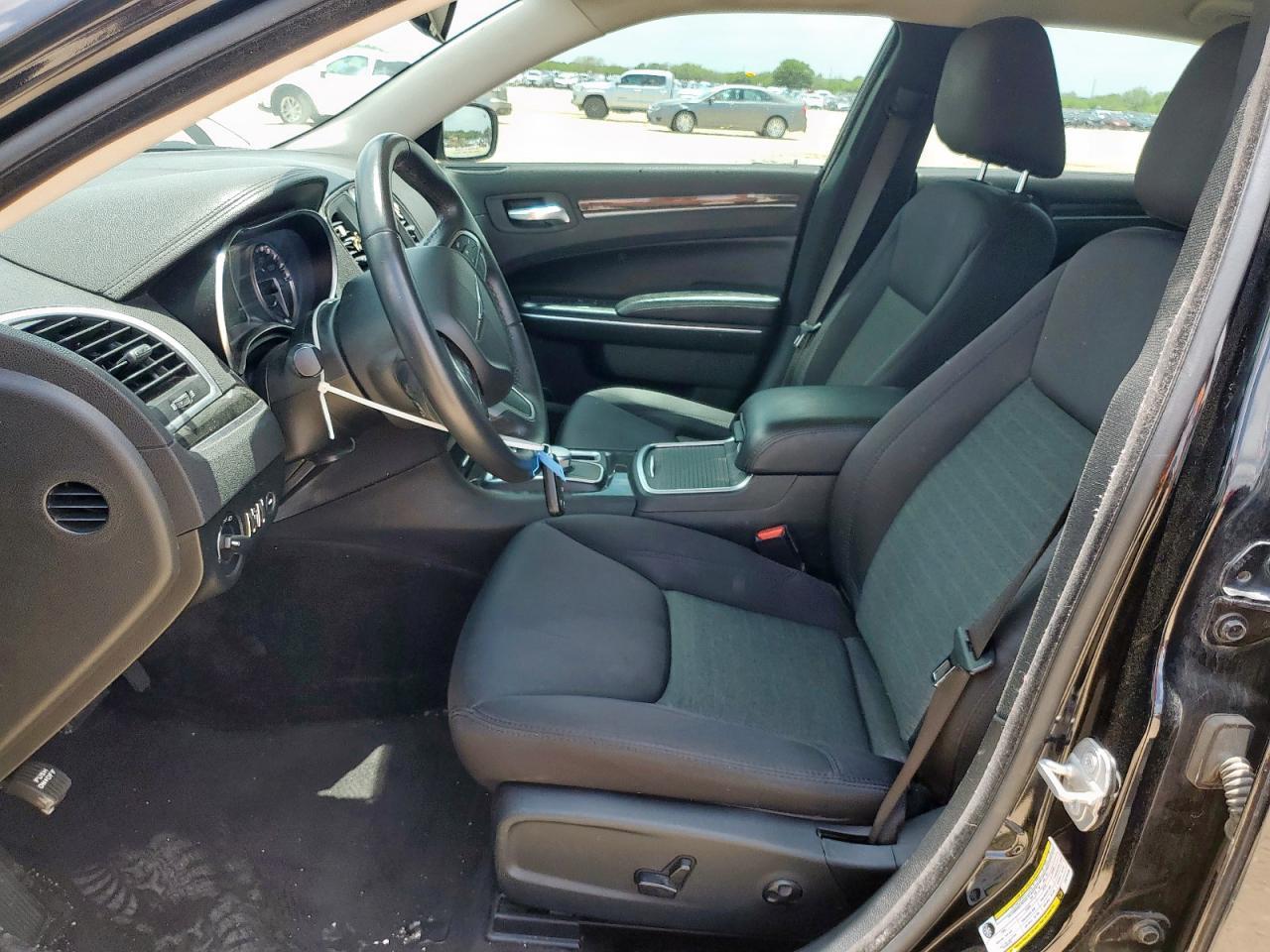 2018 CHRYSLER 300