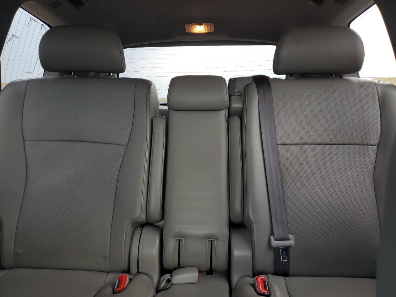 2013 TOYOTA HIGHLANDER