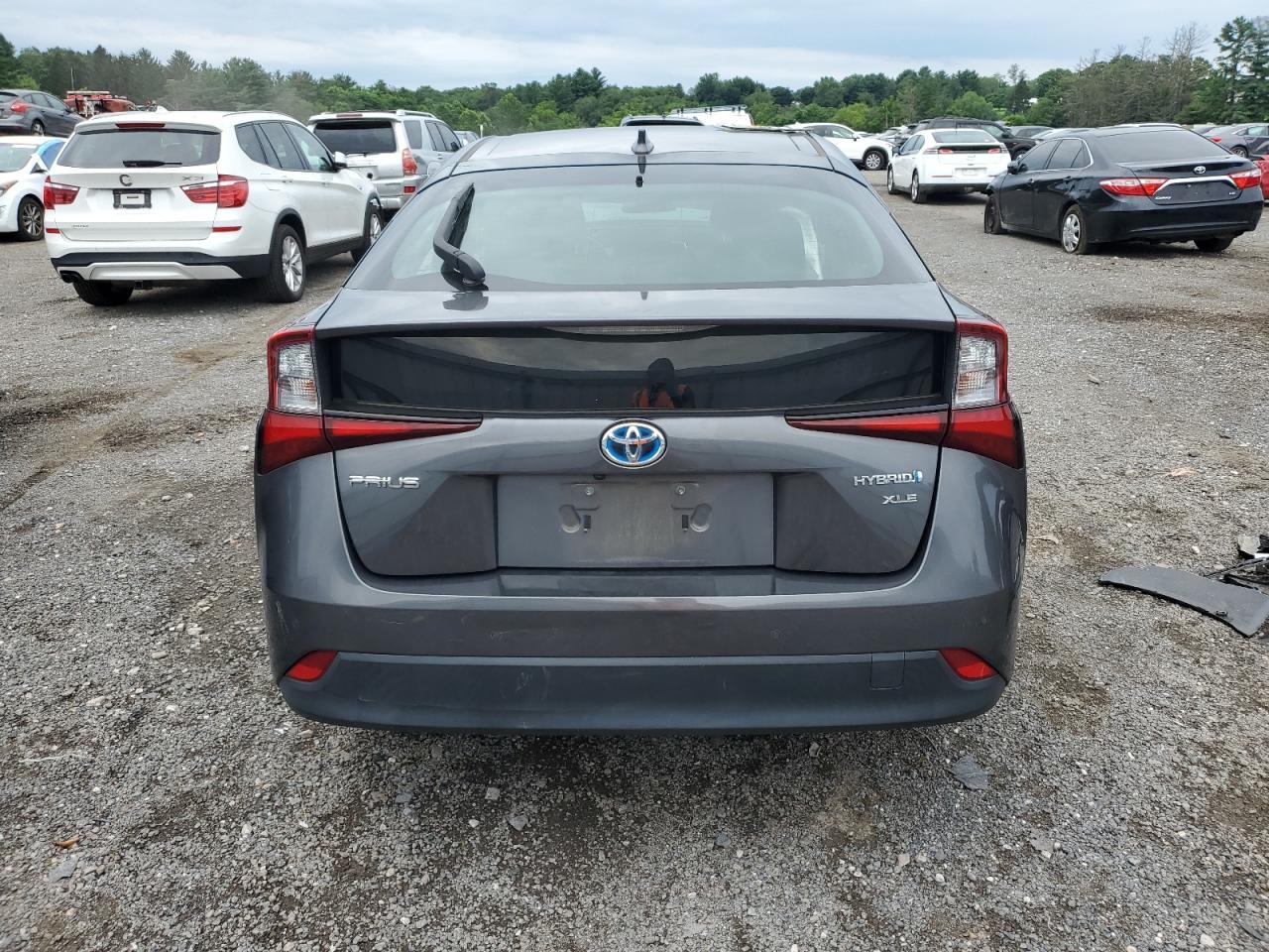 2019 TOYOTA PRIUS