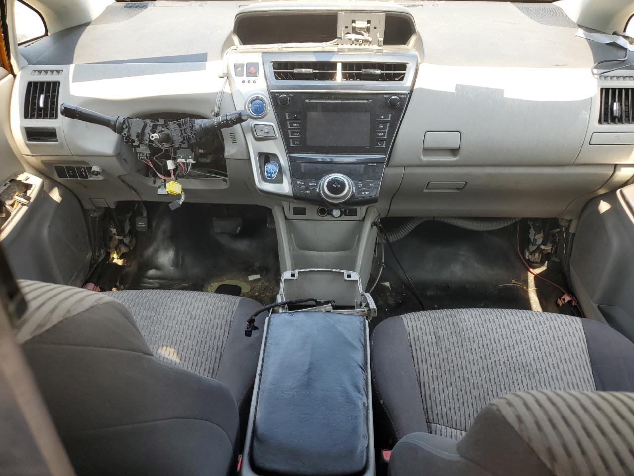 2016 TOYOTA PRIUS V