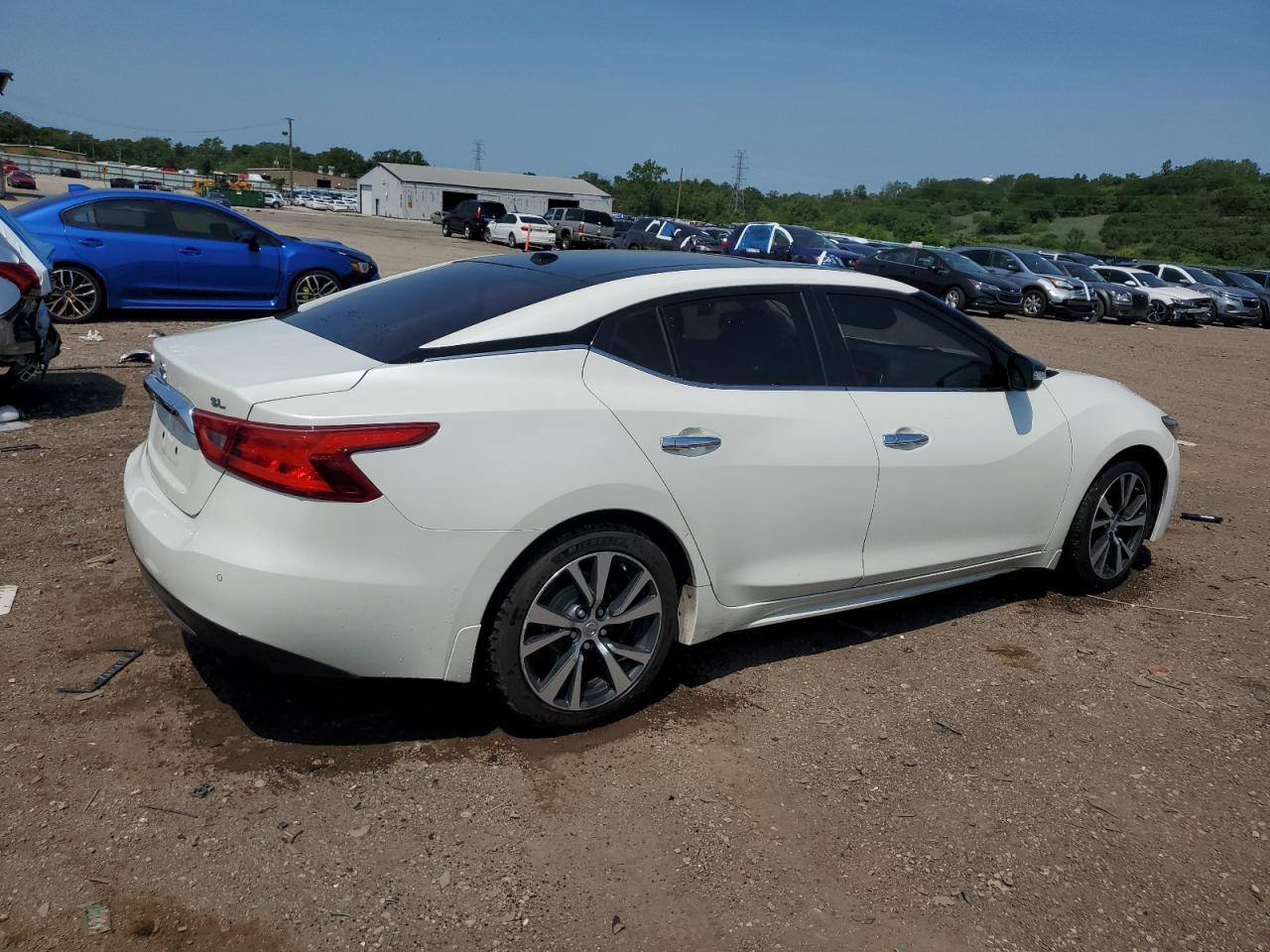 2017 NISSAN Maxima