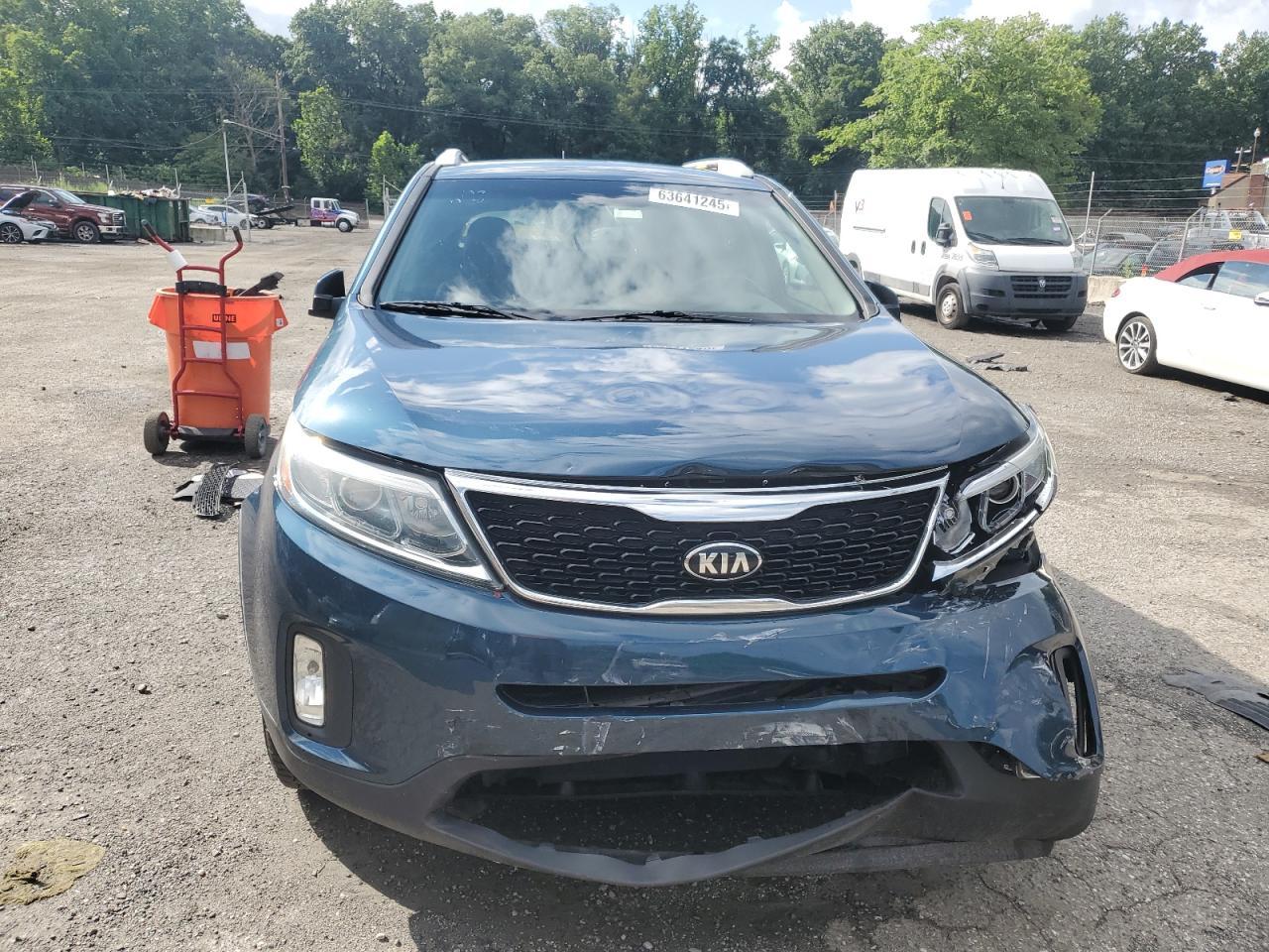 2015 KIA SORENTO