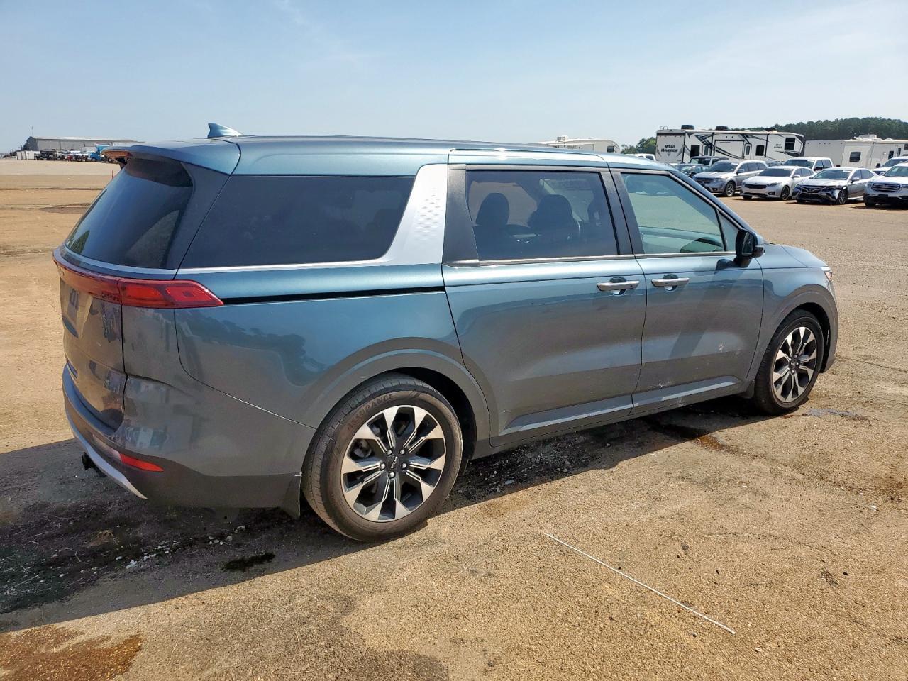 2024 KIA Carnival