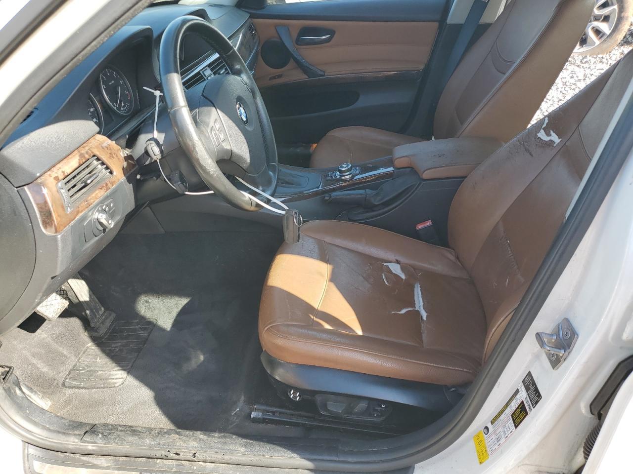 2011 BMW 3 SERIES