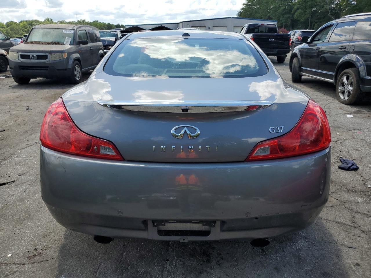 2012 INFINITI G37