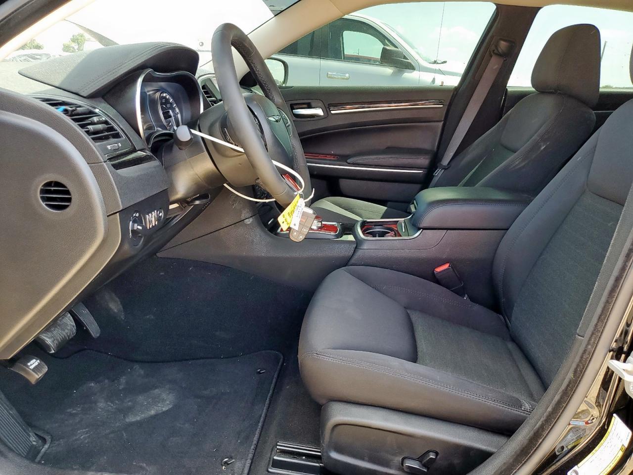 2023 CHRYSLER 300