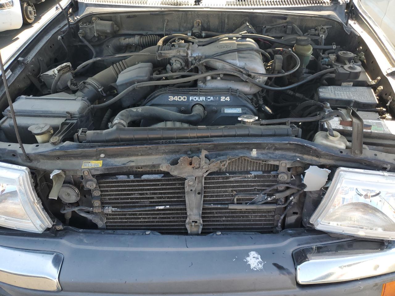 2000 TOYOTA TACOMA
