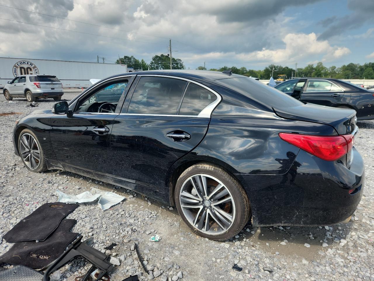 2015 INFINITI Q50