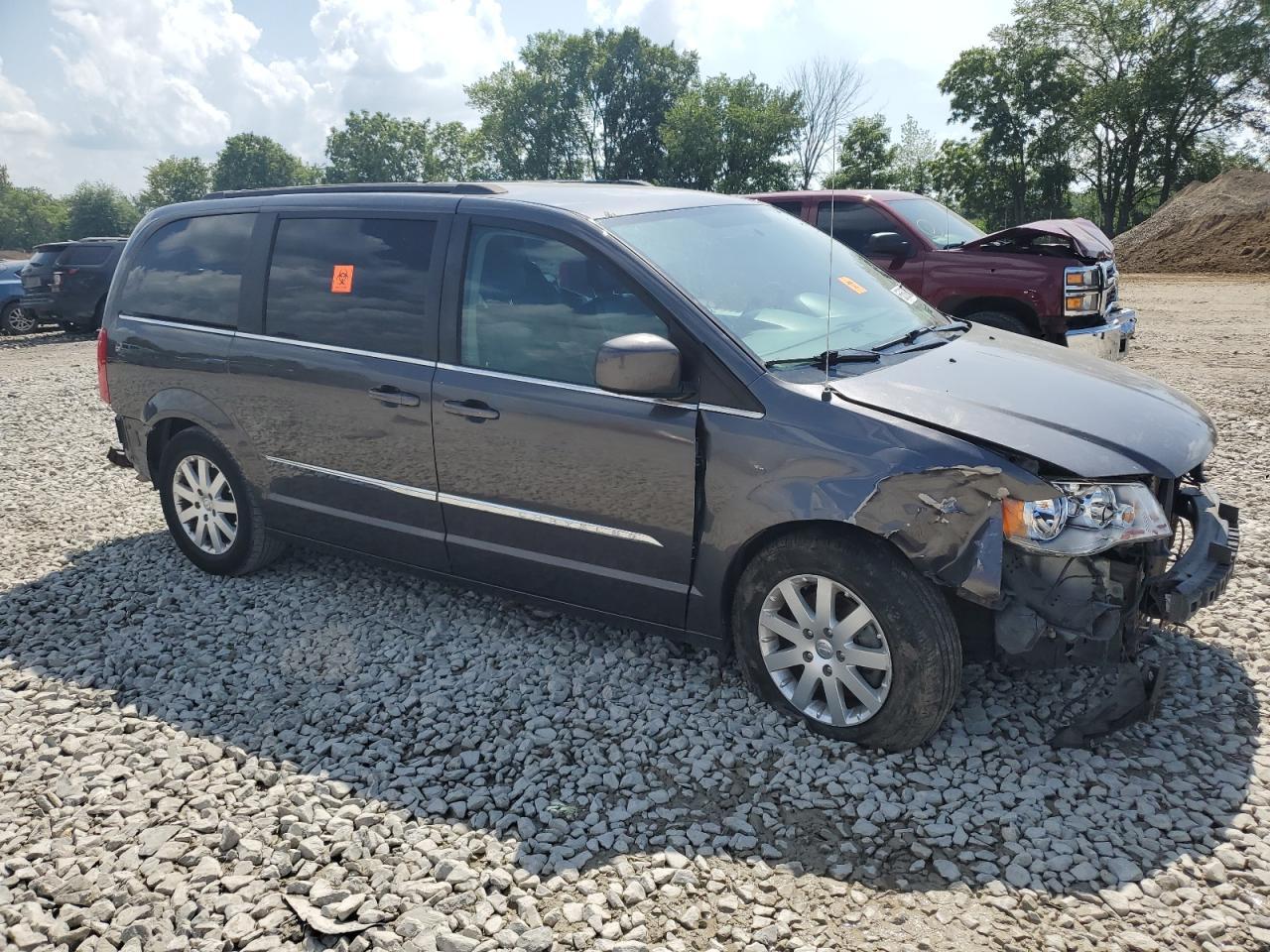 2015 CHRYSLER Town & Country
