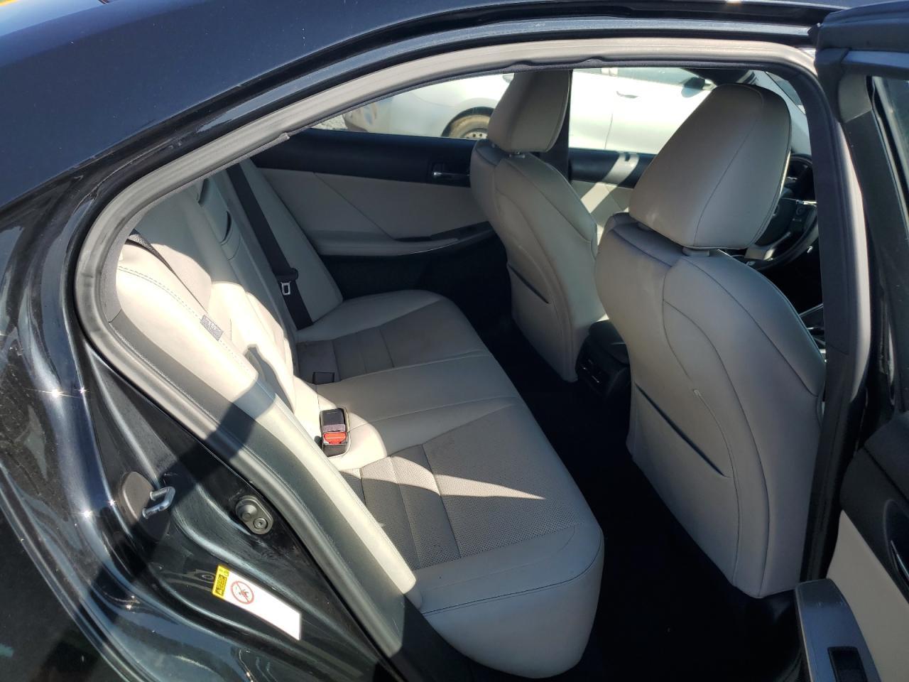 2014 LEXUS Is