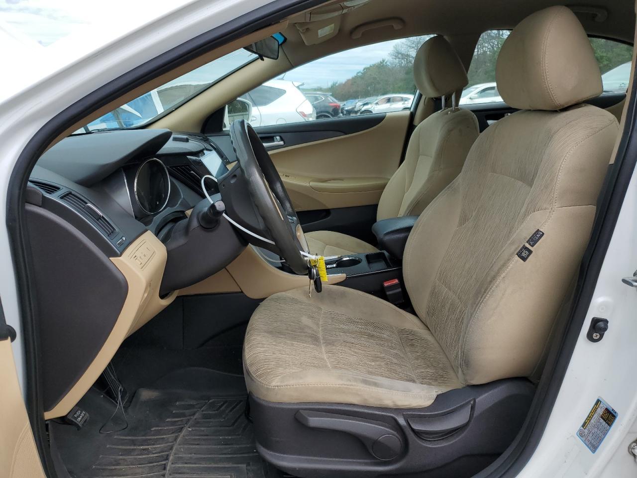 2011 HYUNDAI SONATA