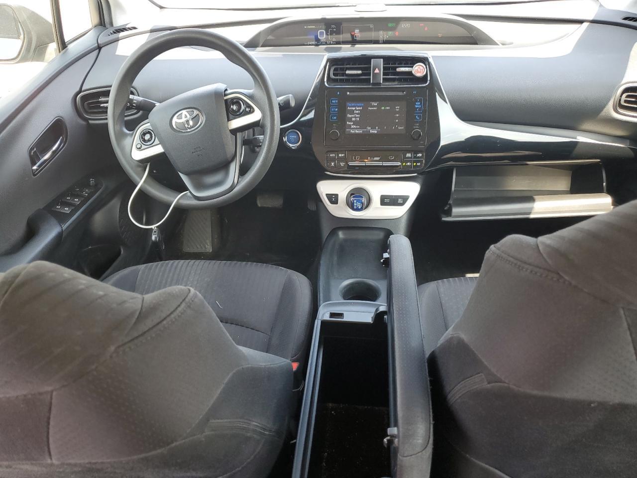 2016 TOYOTA PRIUS