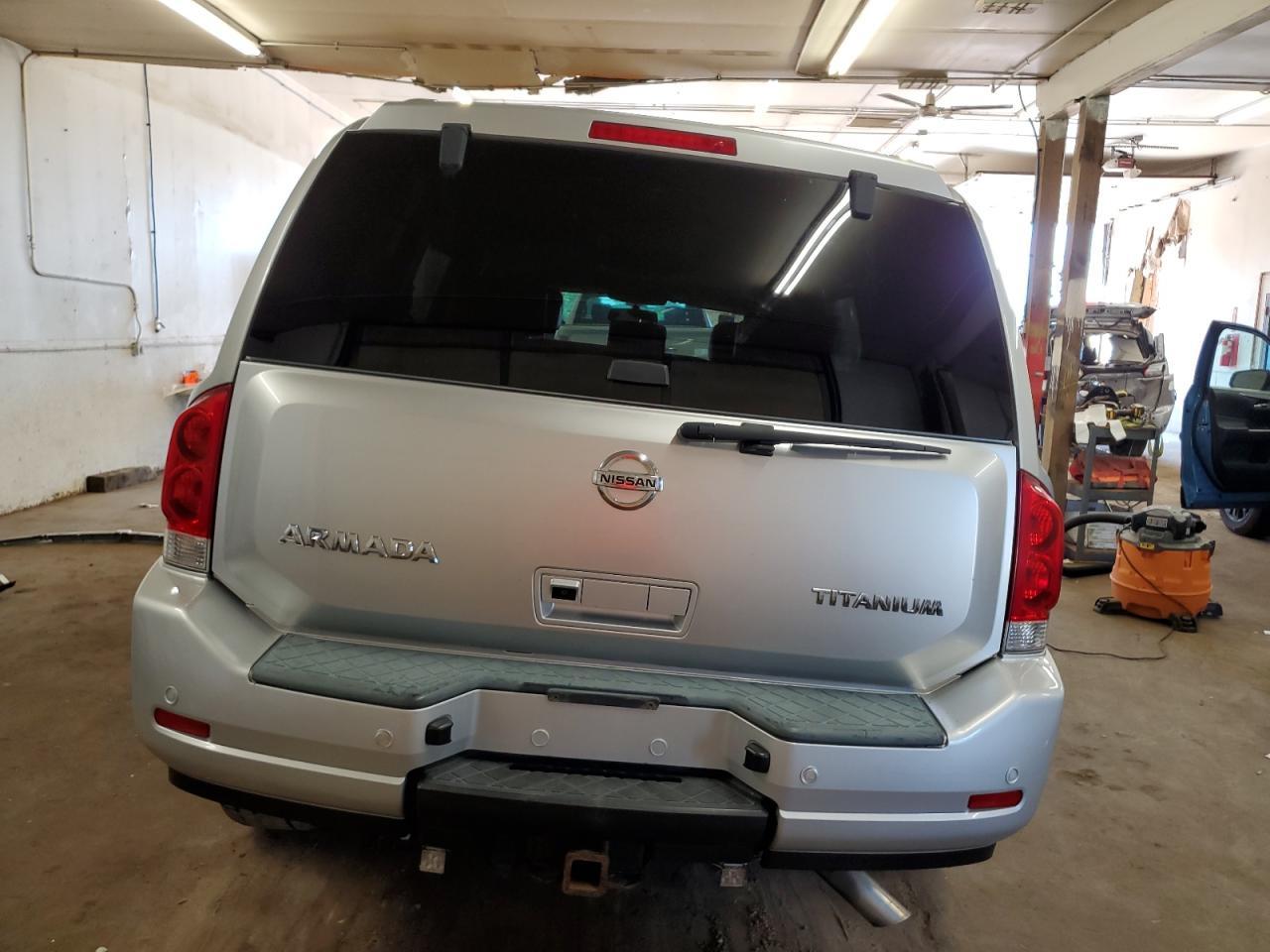 2010 NISSAN Armada