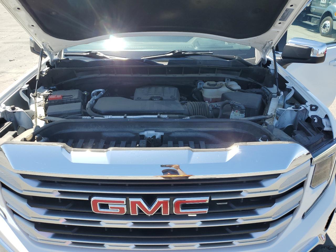 2023 GMC Sierra
