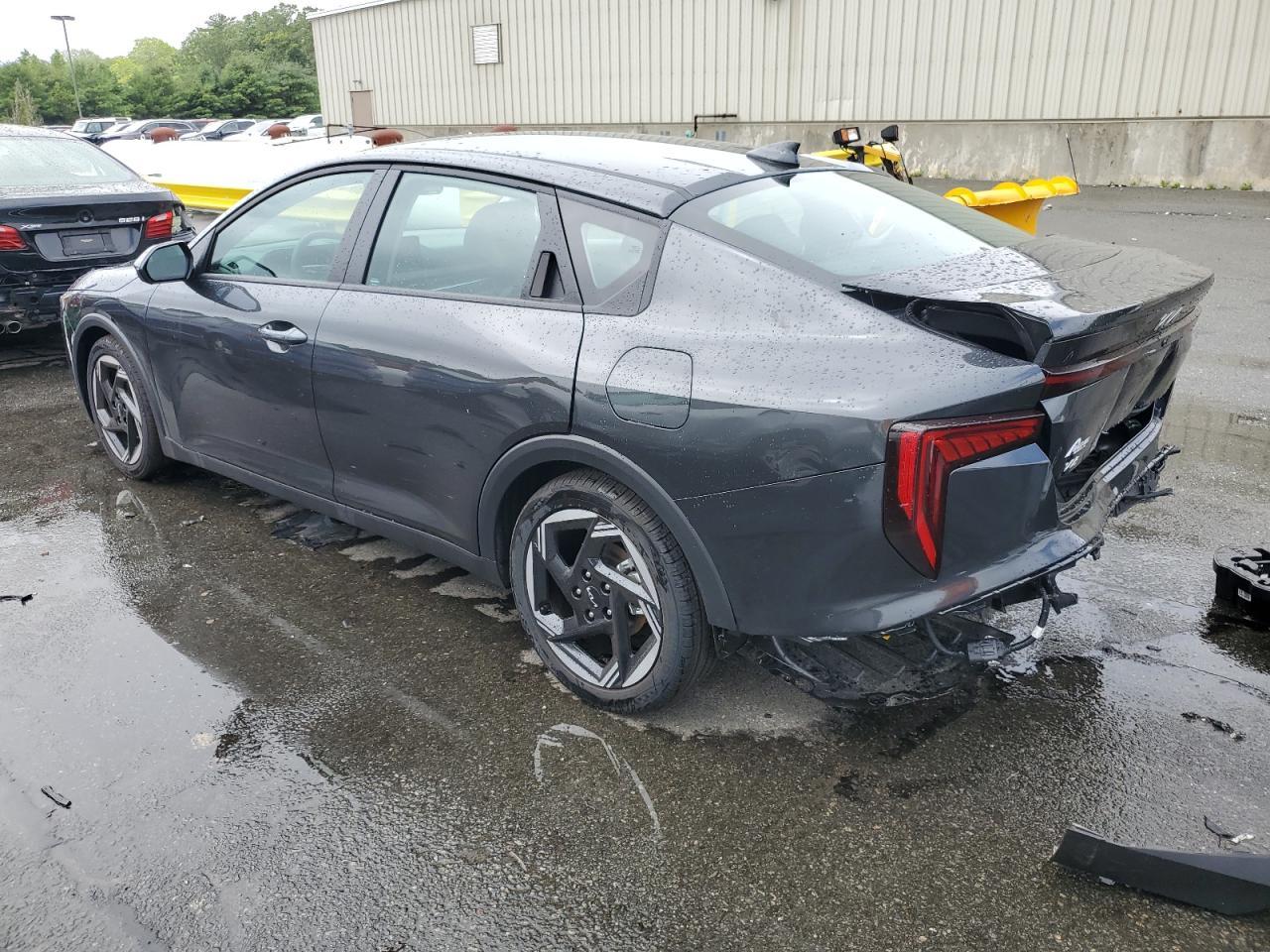 2025 KIA K4