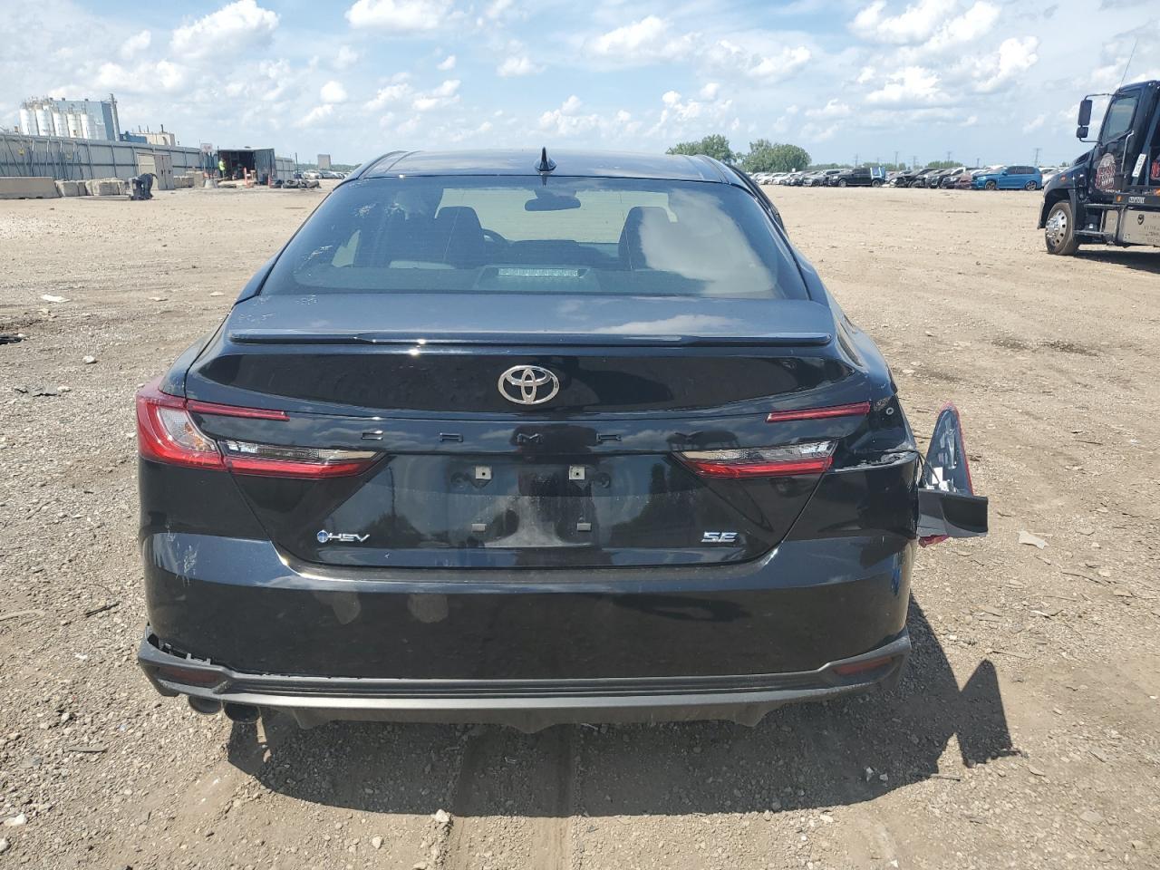 2025 TOYOTA CAMRY