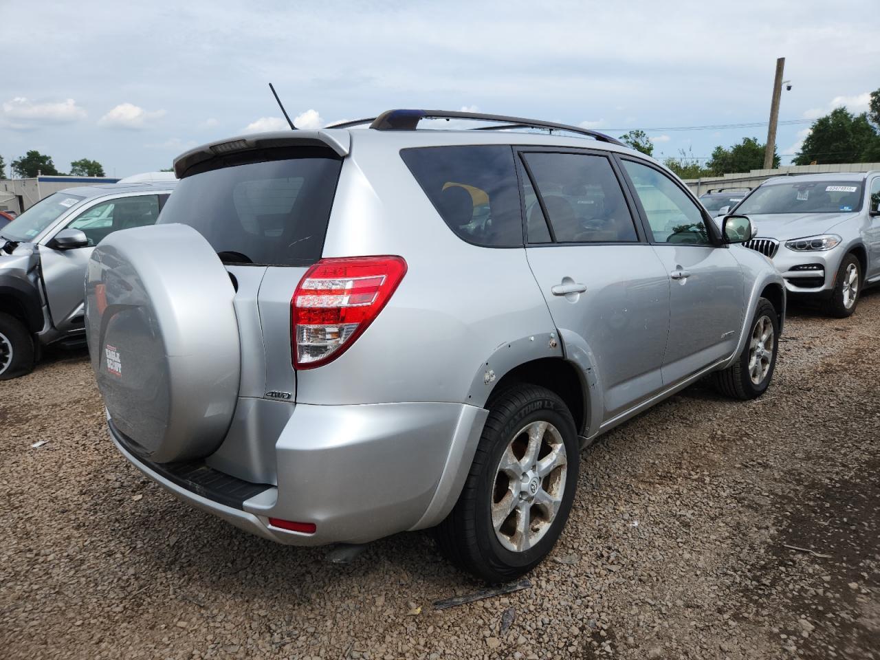 2009 TOYOTA RAV4