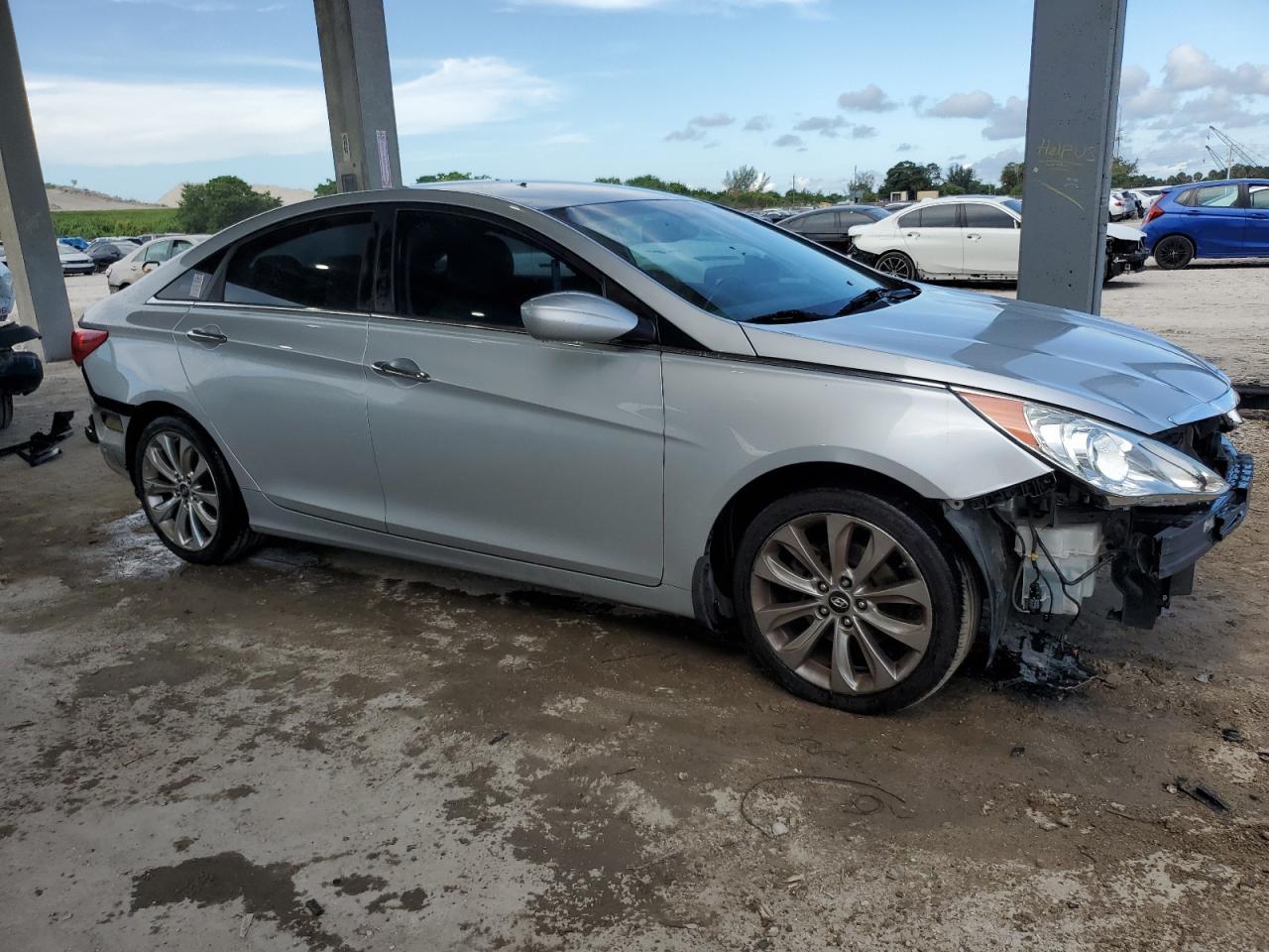 2013 HYUNDAI SONATA
