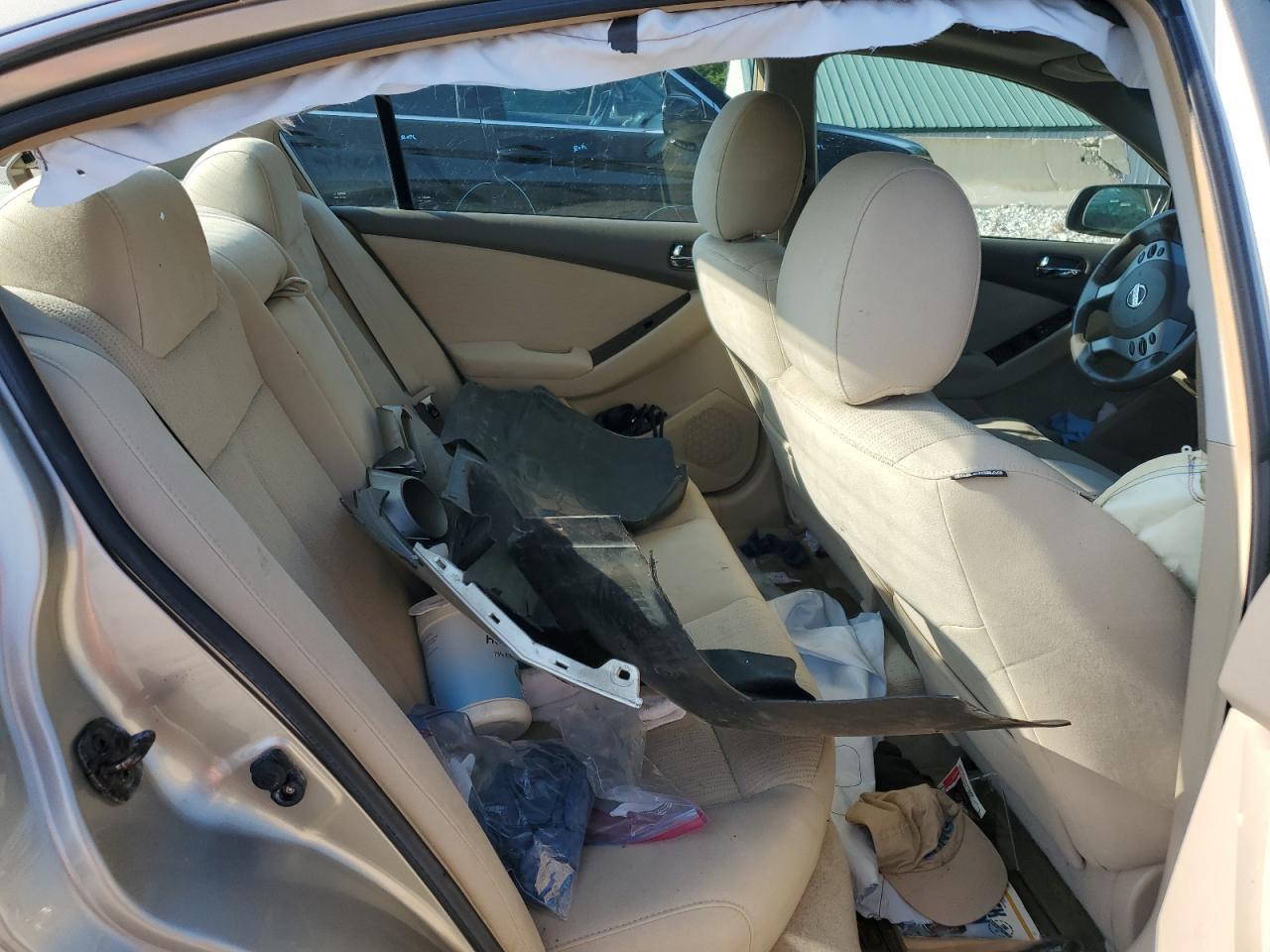 2010 NISSAN ALTIMA