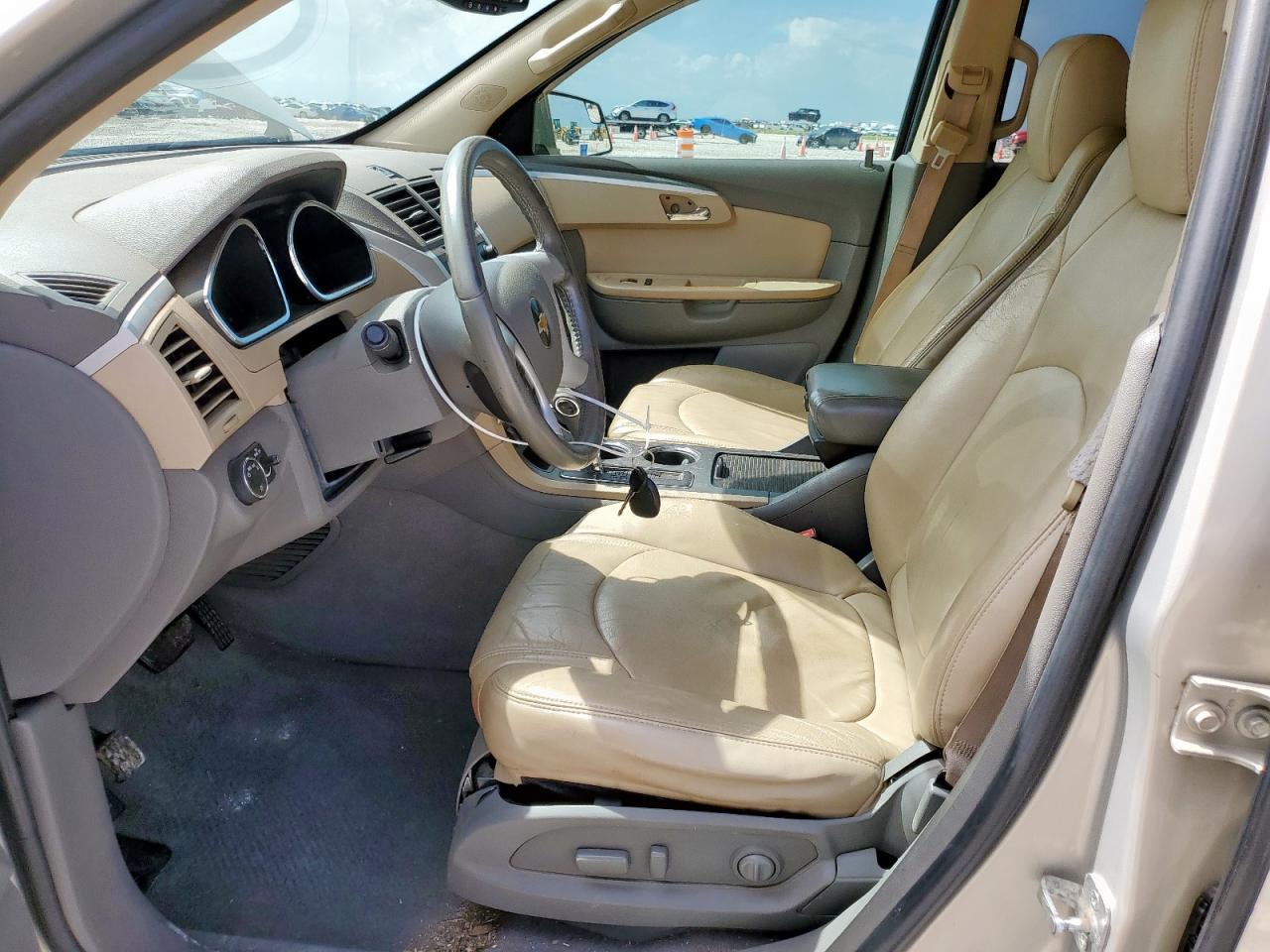 2011 CHEVROLET TRAVERSE