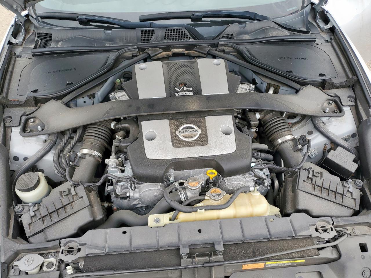 2016 NISSAN 370Z