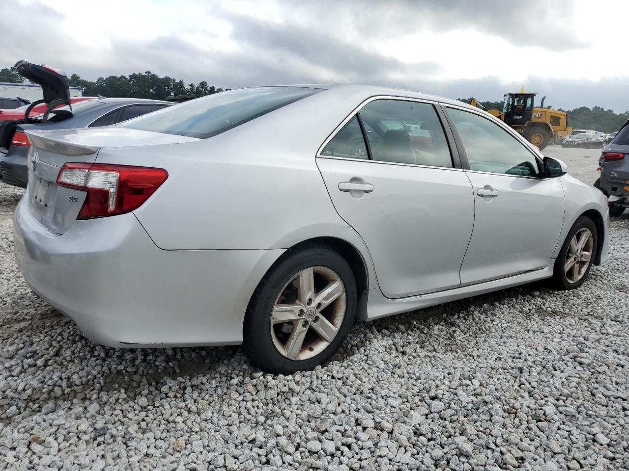 2014 TOYOTA CAMRY