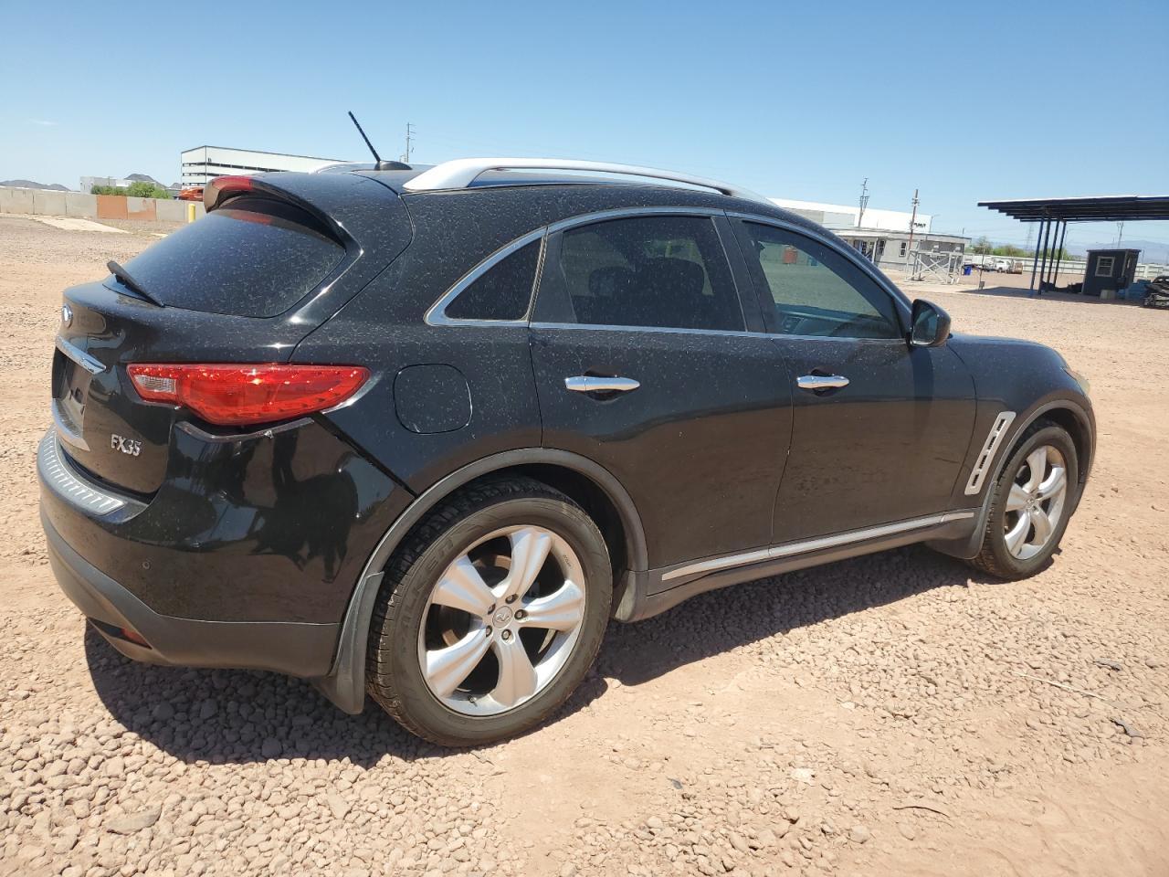 2011 INFINITI FX35