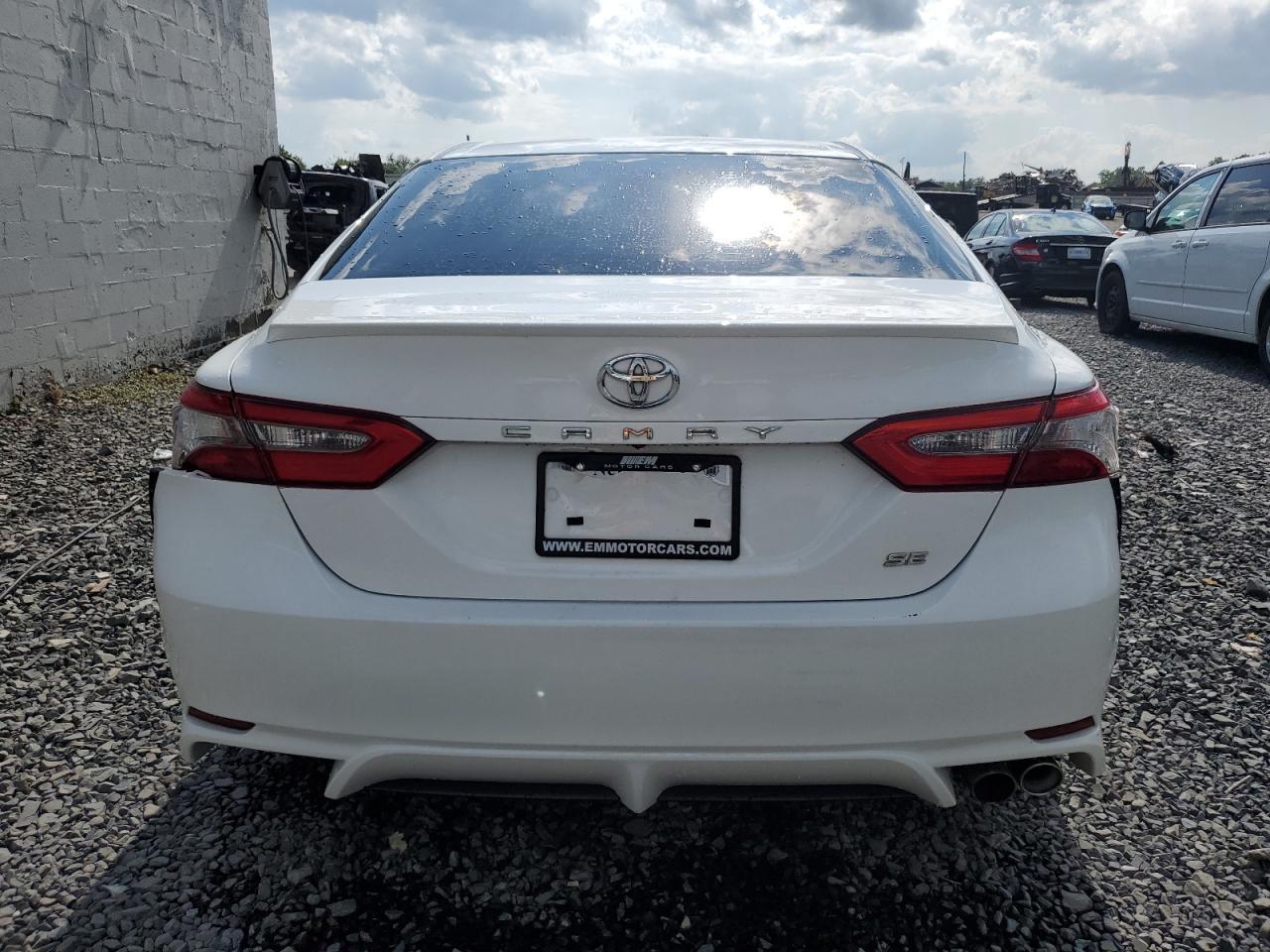 2018 TOYOTA CAMRY
