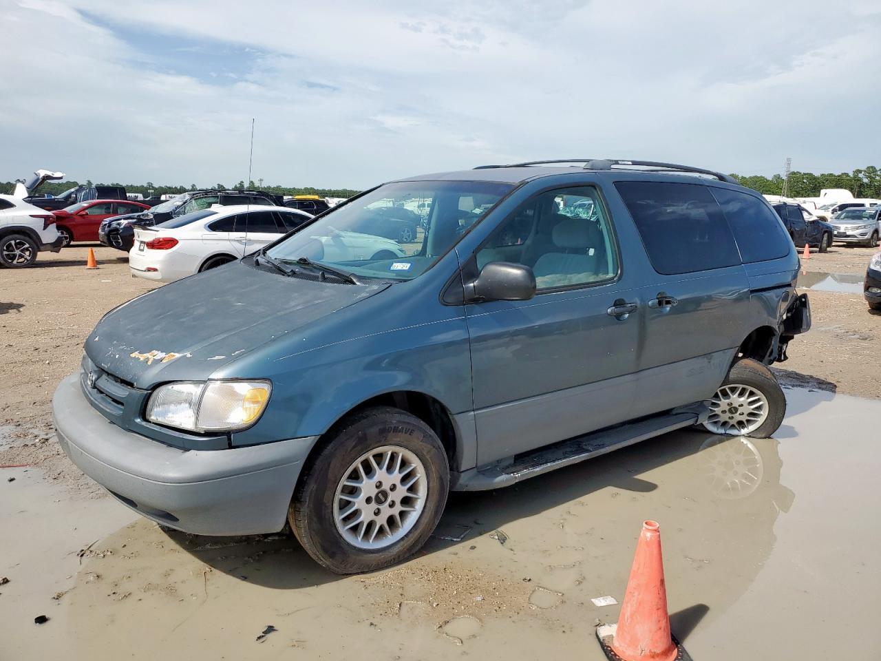 2000 TOYOTA SIENNA