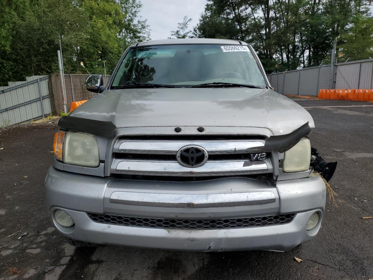 2004 TOYOTA TUNDRA