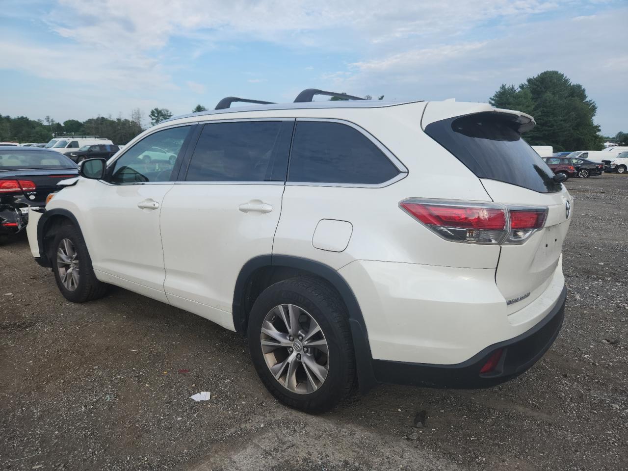 2015 TOYOTA HIGHLANDER