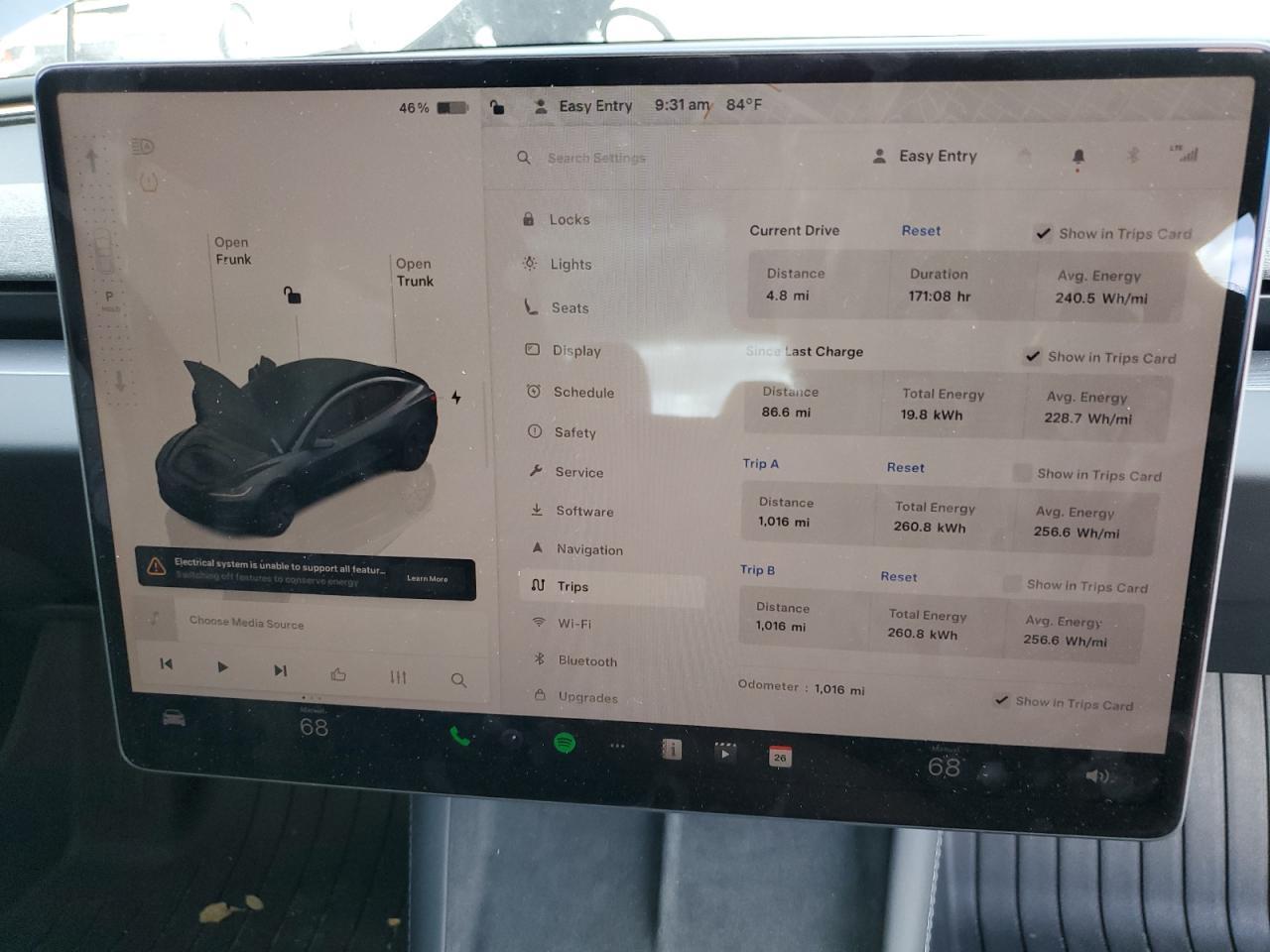 2025 TESLA MODEL 3