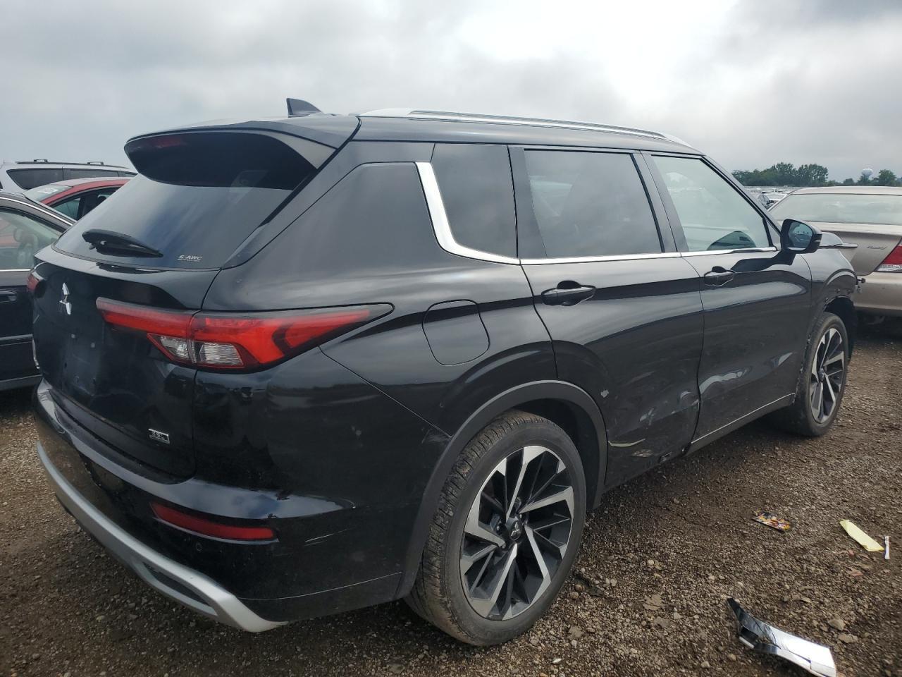 2022 MITSUBISHI outlander