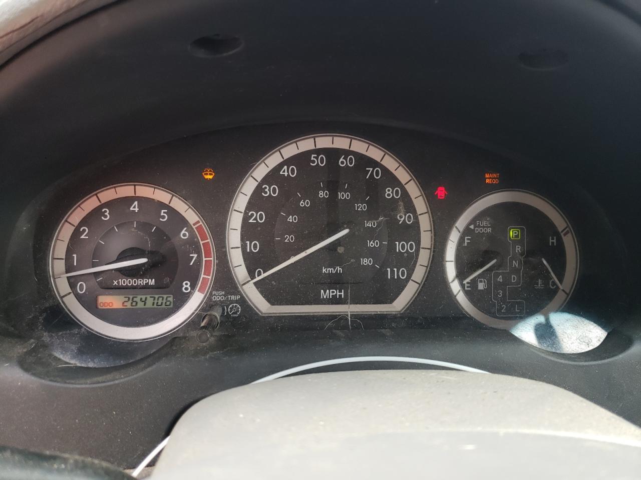 2004 TOYOTA SIENNA