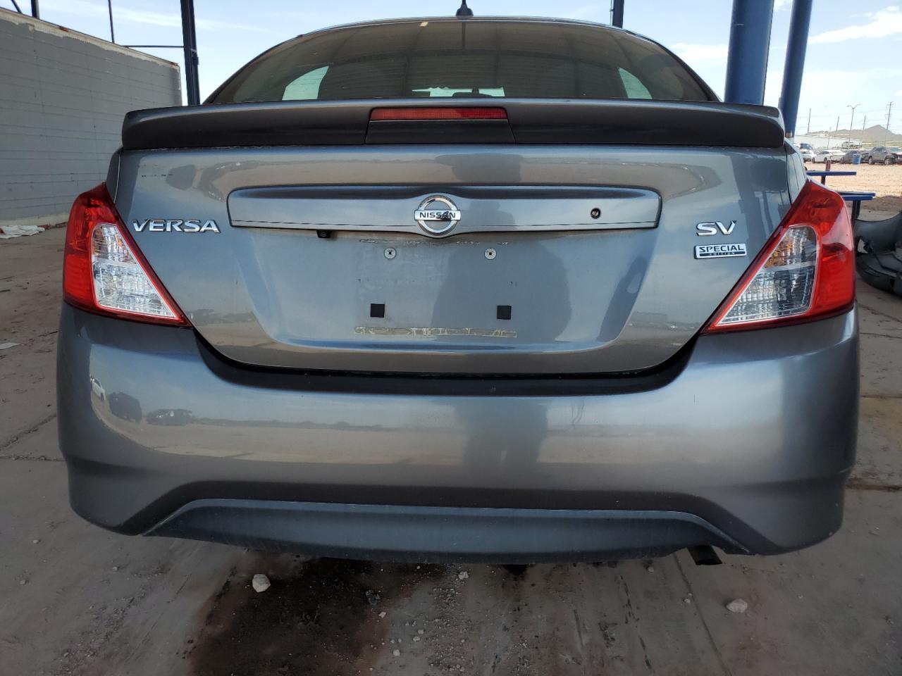 2018 NISSAN VERSA