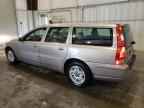 2005 VOLVO V70