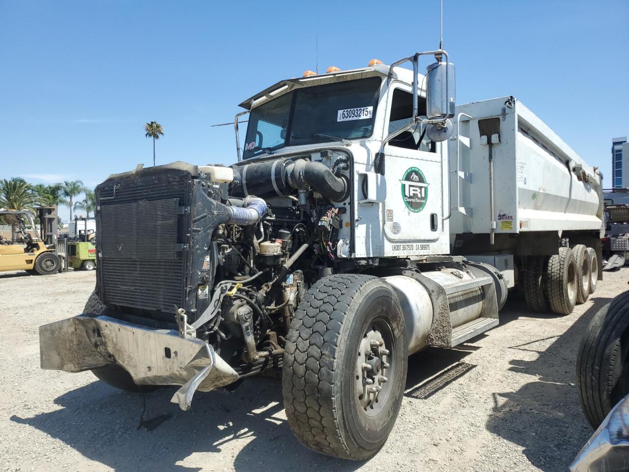 2018 PETERBILT 365