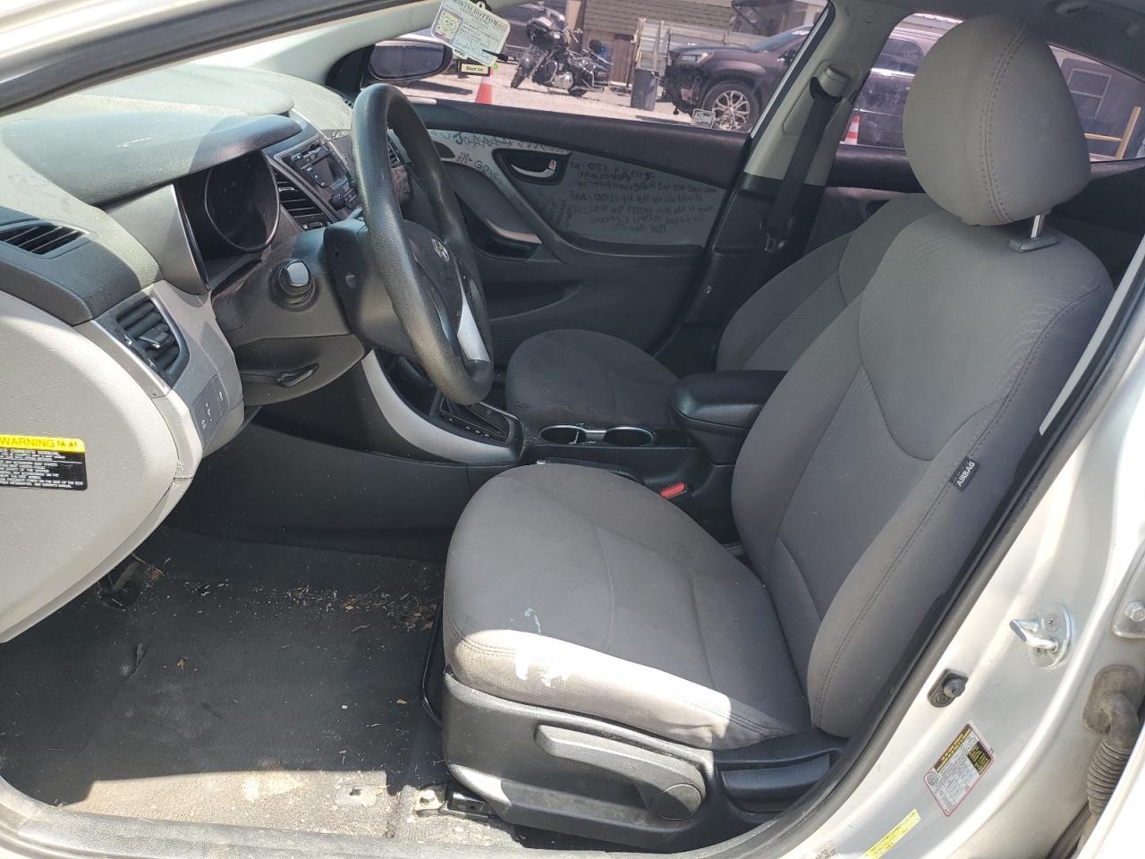 2016 HYUNDAI ELANTRA