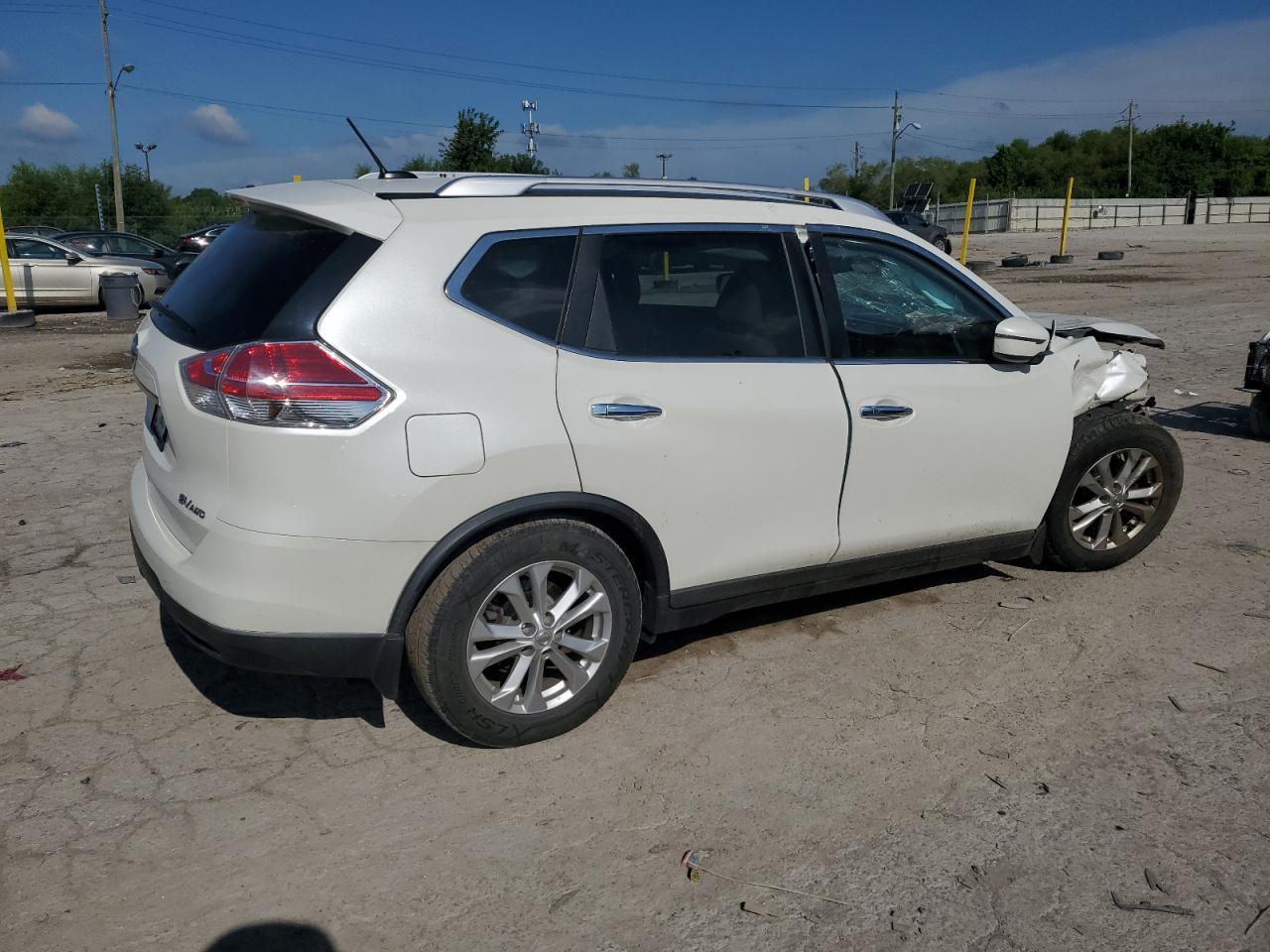 2016 NISSAN ROGUE