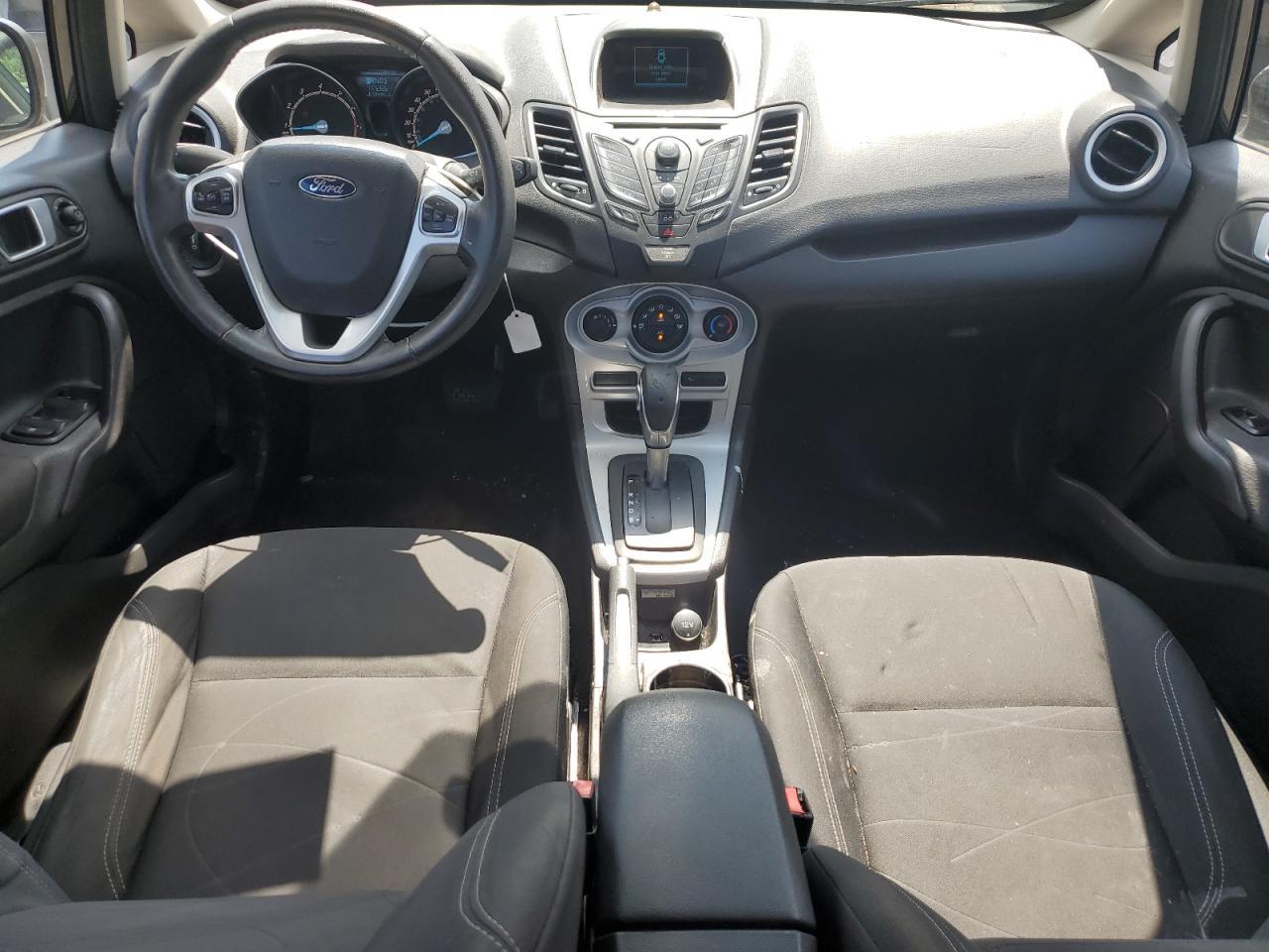 2015 FORD Fiesta